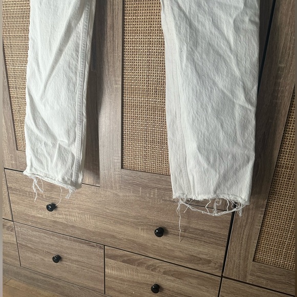 Loft High Rise Relaxed Straight Jeans with Raw Hem in Popcorn - 28x29 - Picture 9 of 12